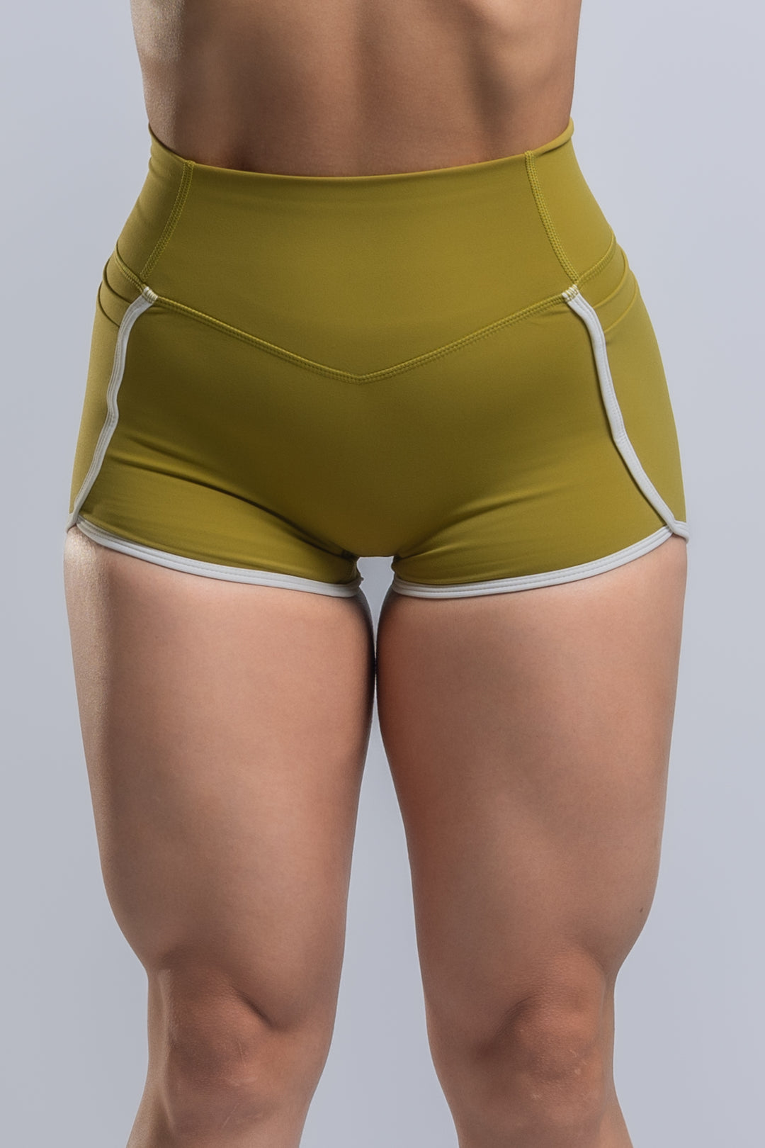 OUTLINE SHORTS